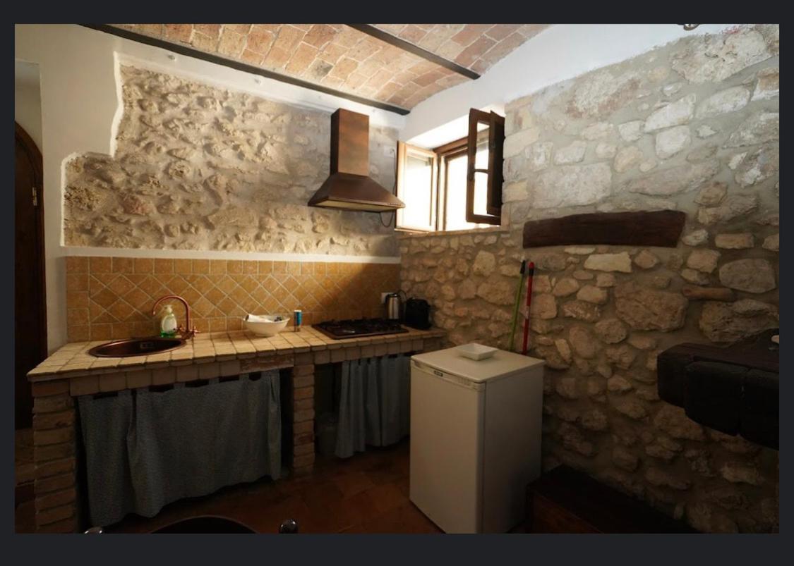 Il Minotauro B&B A 5 Minuti Da Popoli Vittorito Экстерьер фото