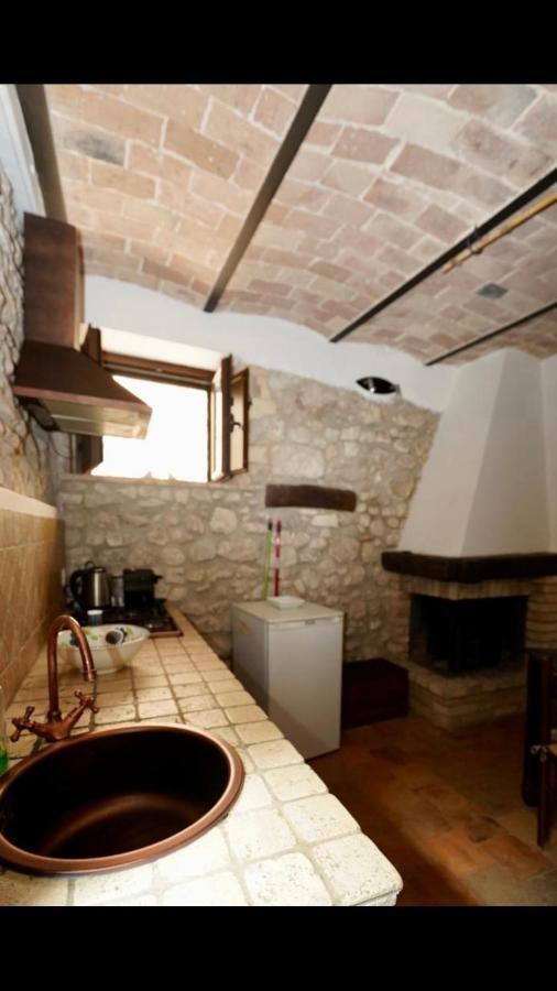 Il Minotauro B&B A 5 Minuti Da Popoli Vittorito Экстерьер фото