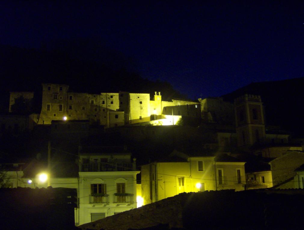 Il Minotauro B&B A 5 Minuti Da Popoli Vittorito Экстерьер фото